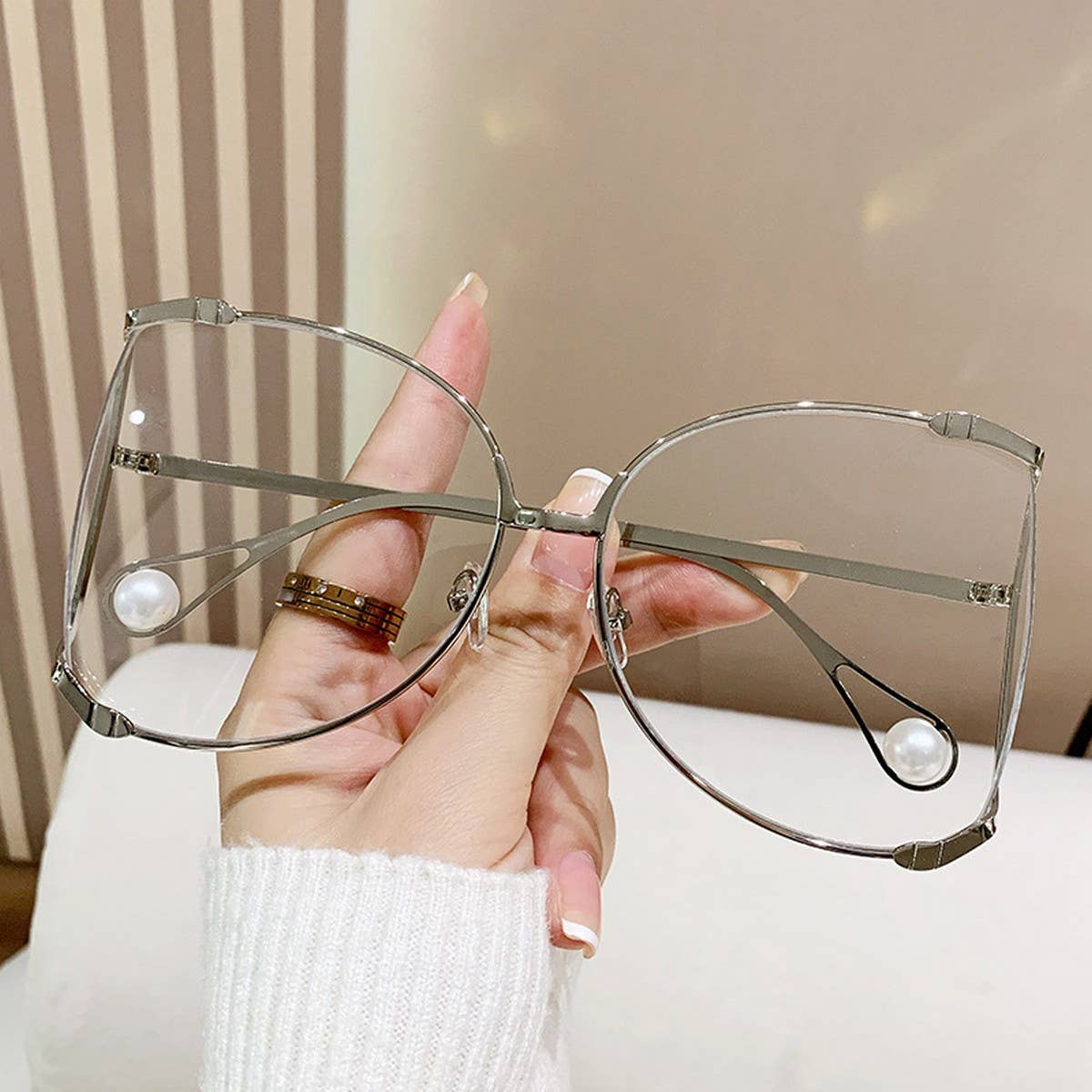 LARGE FRAME SUNGLASSES WITH PEARLS ANTI UV_CWASG0343