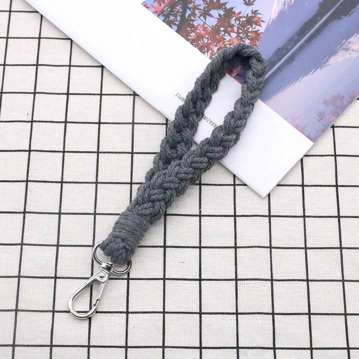 HAND WOVEN KEYCHAIN BRACELET_CWMM1561