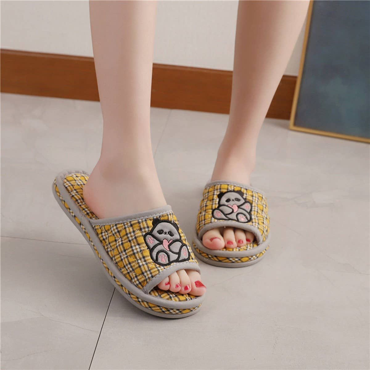 THICK COTTON SOFT SOLE PANDA SLIPPERS_CWSHF0203