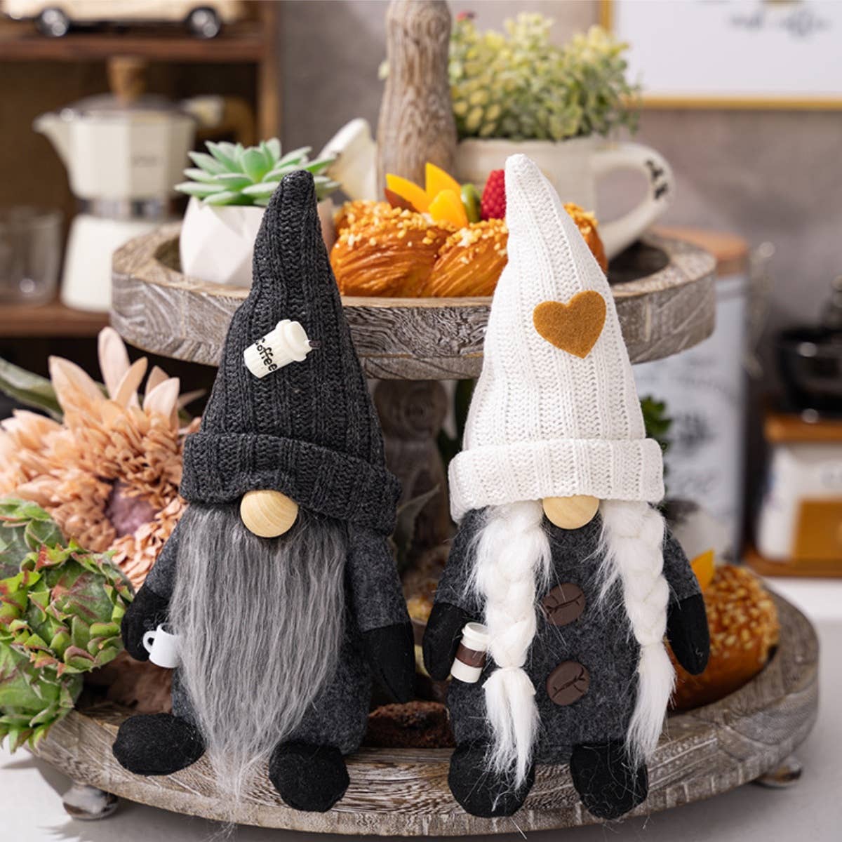 Cwasc1949_Pointy Hat Rudolph Dwarf Coffee Doll Decoration