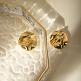 DELICATE GEOMETRIC PLEATED POLISHED EARRINGS_CWAJE1792