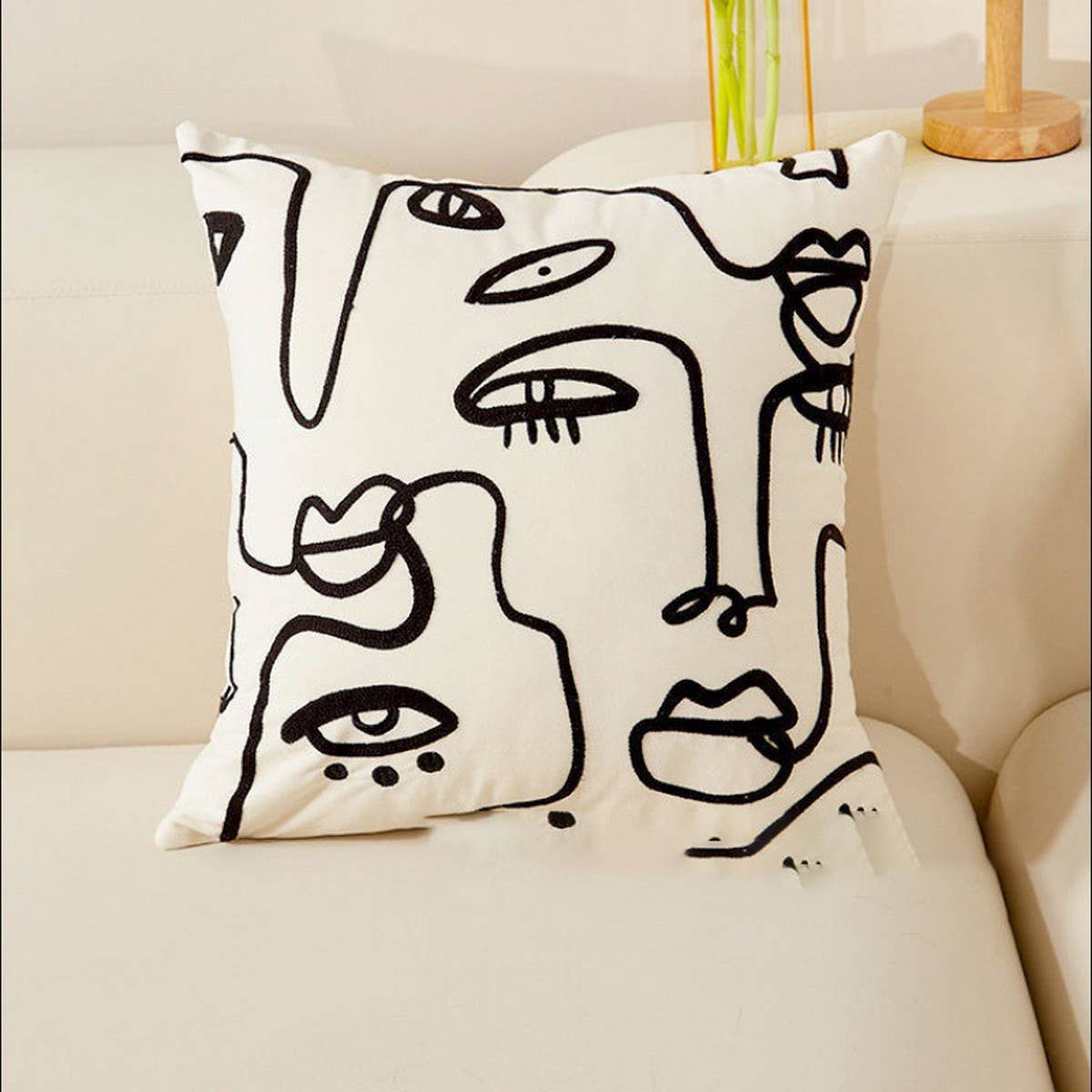 MOROCCAN STYLE EMBROIDERED GRID PILLOW COVER_CWMM7689