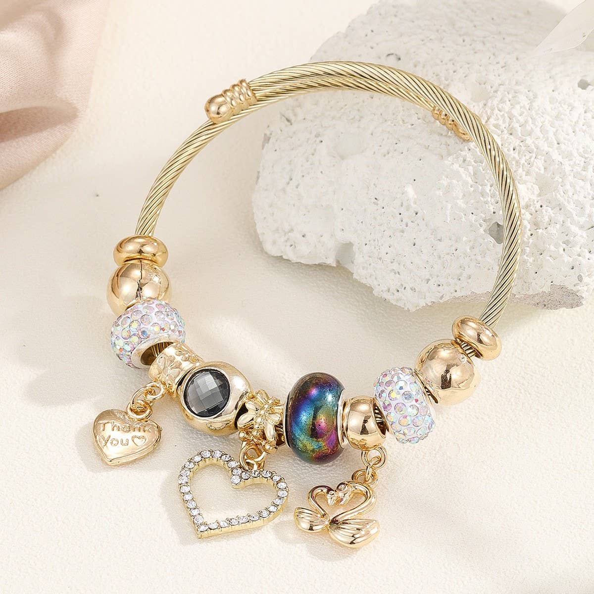 FASHION GOLD STEEL BRACELET FADE RESISTANT_CWMM8484