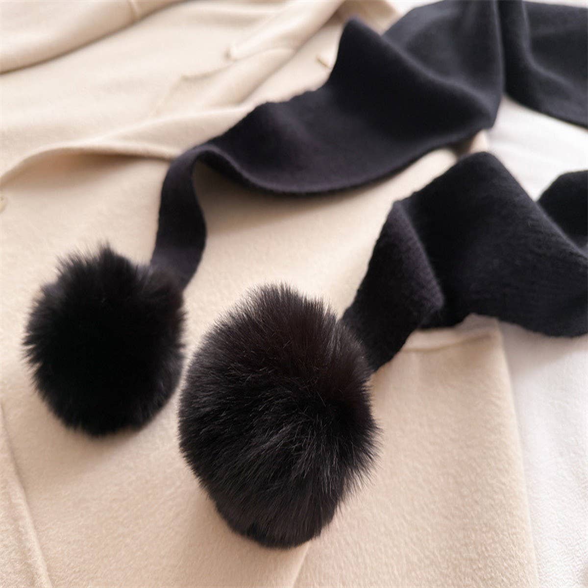 Cozy Knit Pom Pom Scarf Warm Winter Wrap_Cwasc03459
