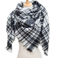 NEW LARGE PLAID TRIANGLE SCARF SPRING TO WINTER_CWASC0108