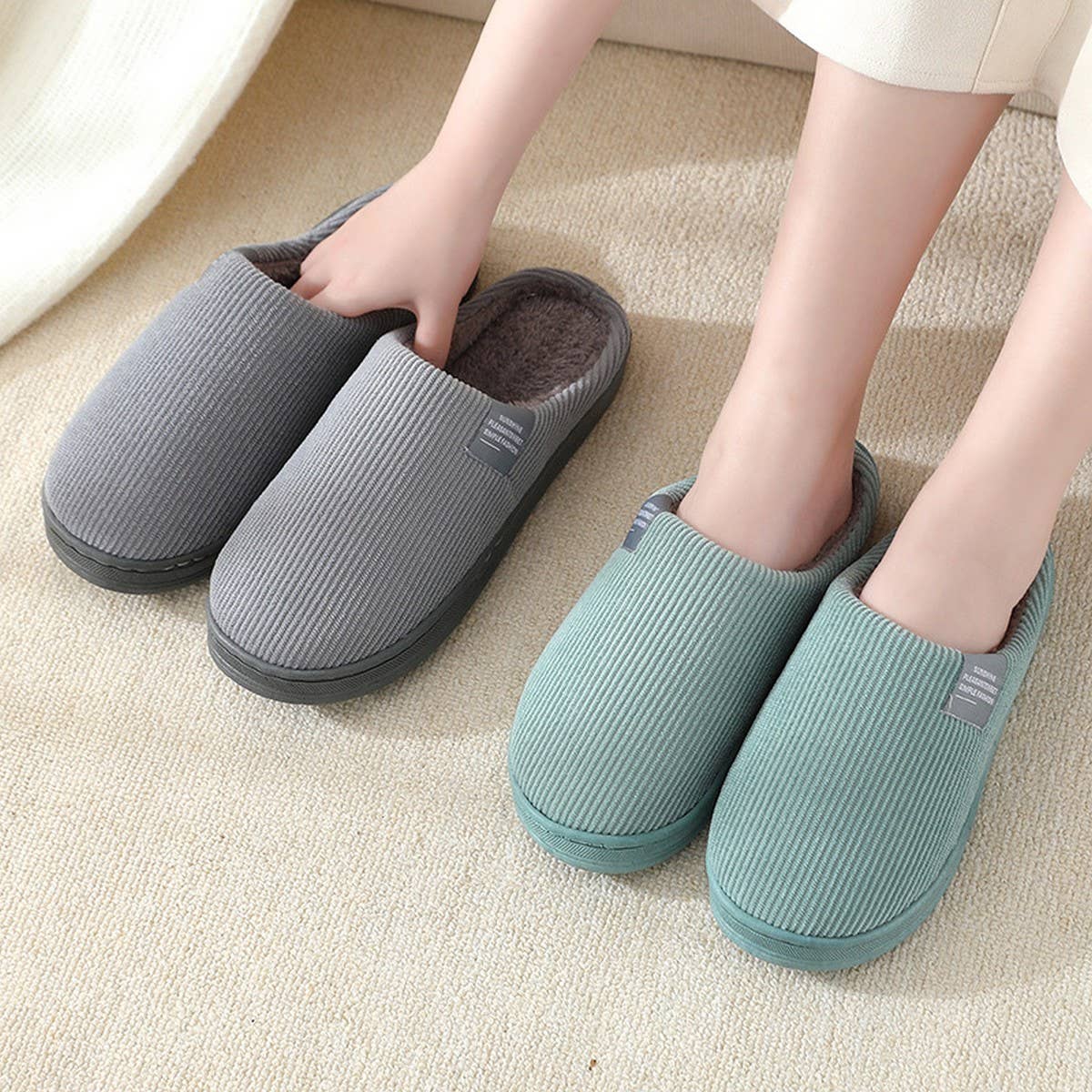 MINIMALIST WARMIES SLIPPERS BEDROOM SLIPPERS_CWSHS0265