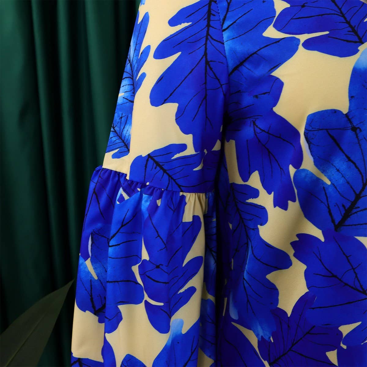 PRINTED TOP AND WIDE LEG PANTS TWO PIECE SET_CWSTB1142