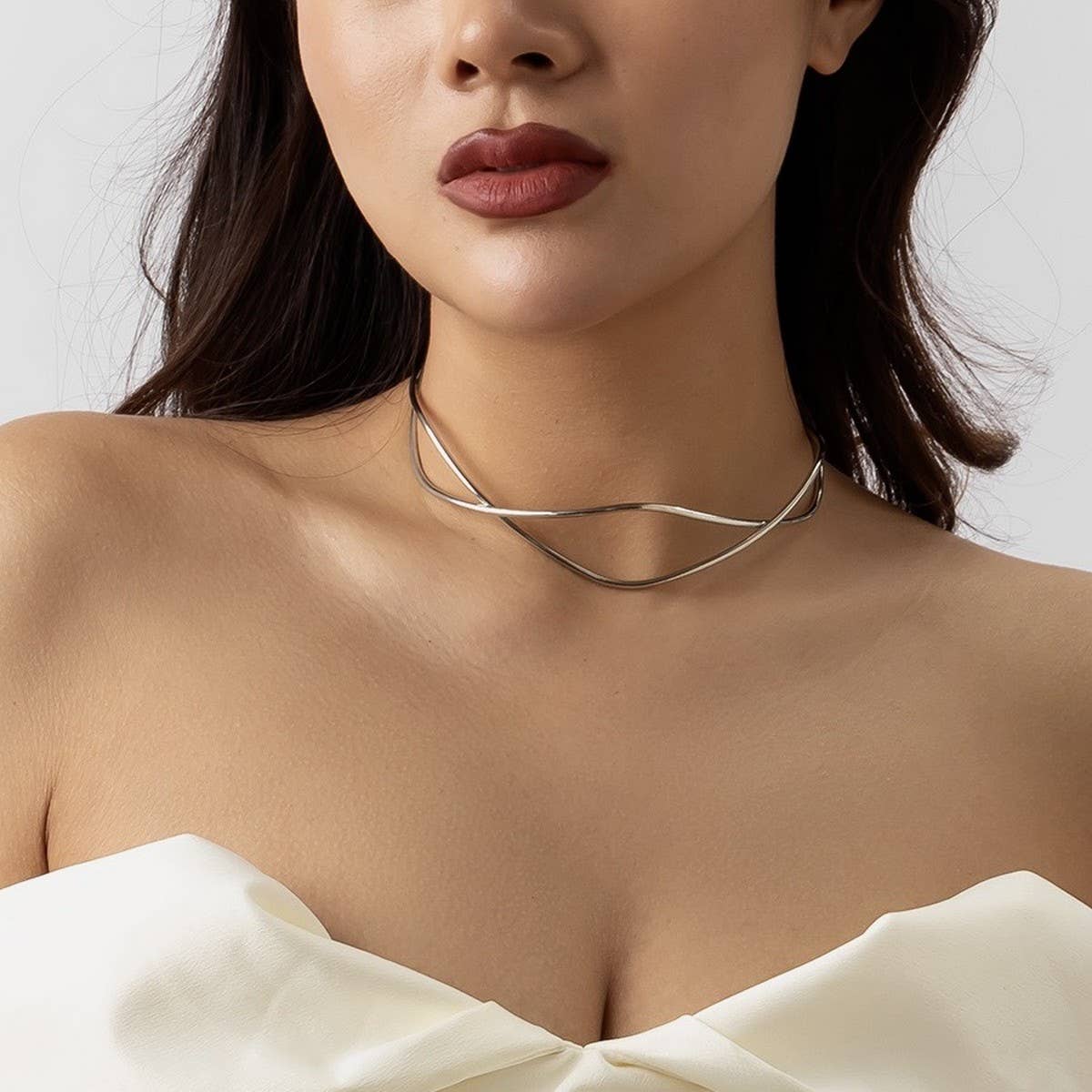 FASHIONABLE HIGH END CROSS OUTLINE NECKLACE_CWMM3185