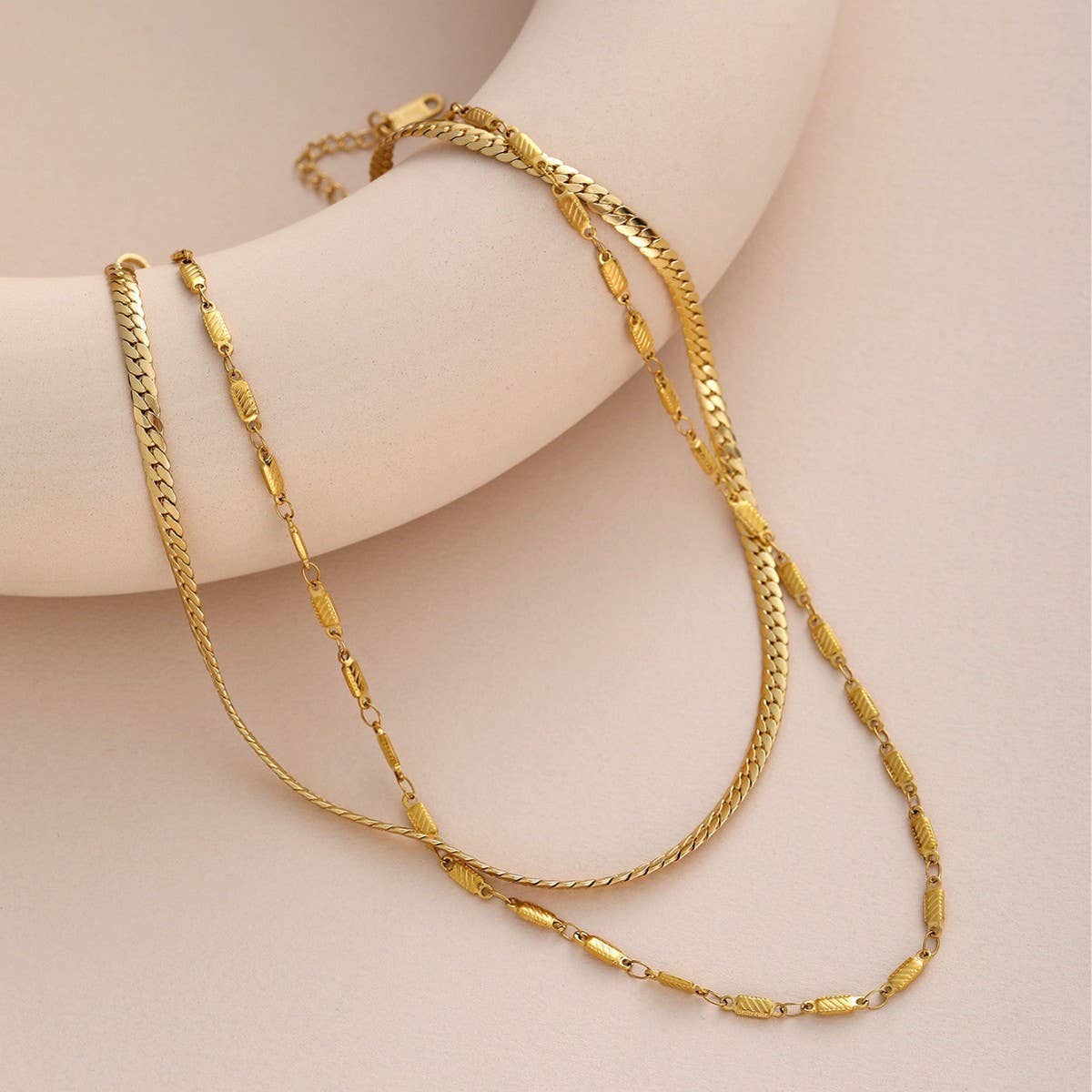 FASHIONABLE AND VERSATILE 18K GOLD PLATED NECKLACE_CWMM3687