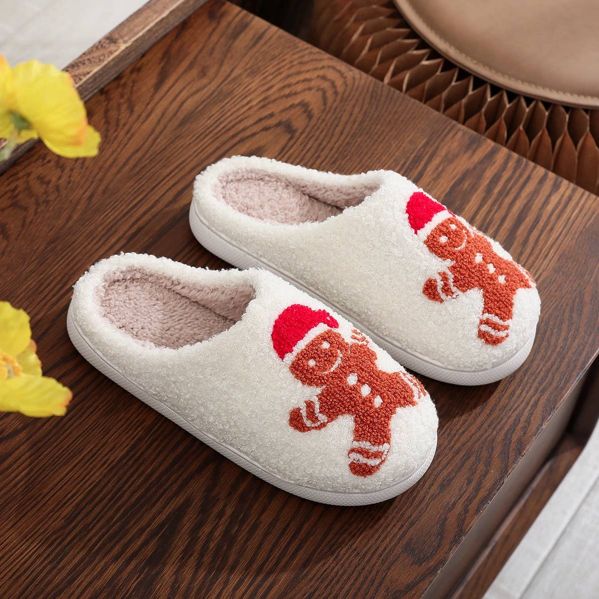 CHRISTMAS POPULAR GINGERBREAD RAYON SLIPPERS_CWSHS0762