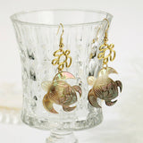 SIMPLE BLACK SHELL CARVED TURTLE EARRINGS_CWMM4328