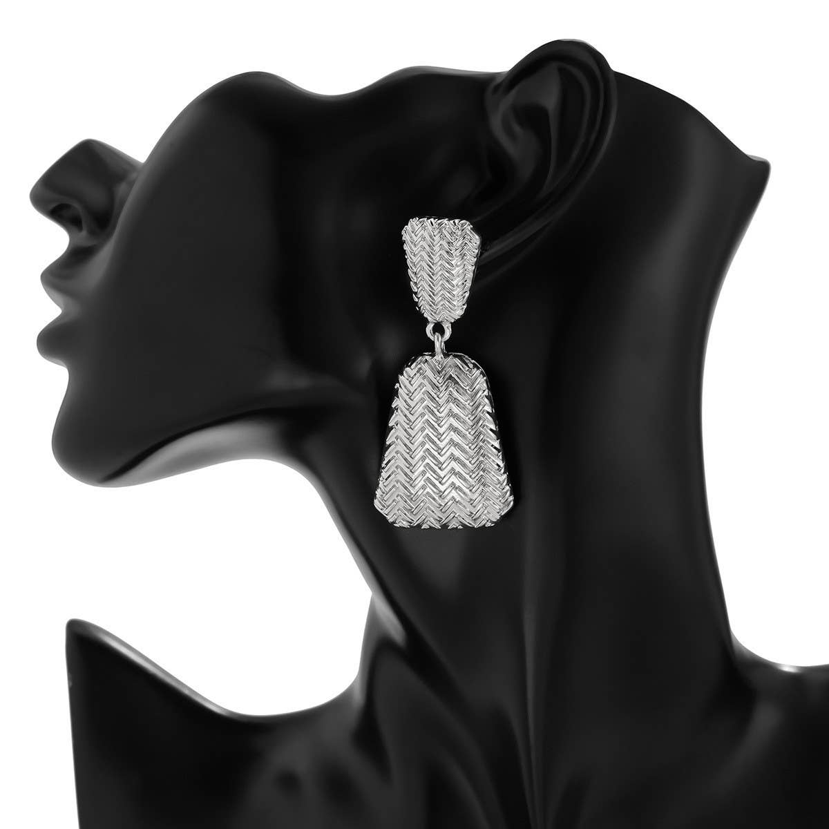 FASHIONABLE COMMUTING IRREGULAR TEXTURE EARRINGS_CWMM3202