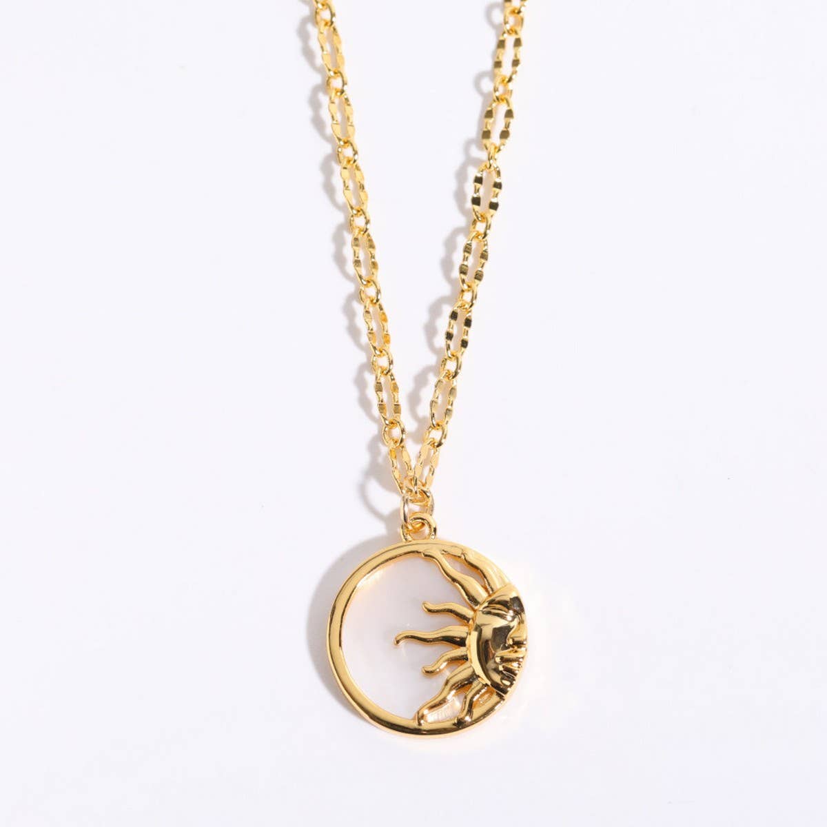 STAINLESS STEEL VINTAGE ROUND COIN NECKLACE_CWMM3782