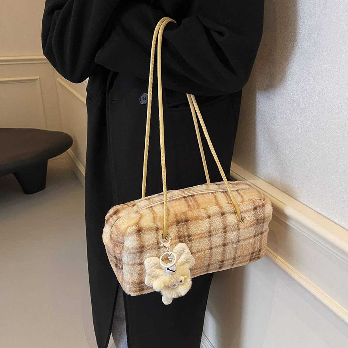 Winter Casual Woolen Plaid Shoulder Plush Bag_Cwab3941