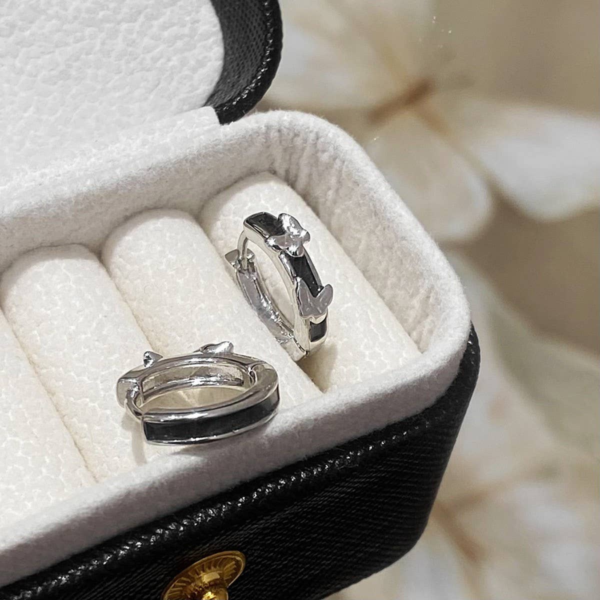 FASHIONABLE EXQUISITE BUTTERFLY EARRINGS FOR WOMEN_CWAJE3113