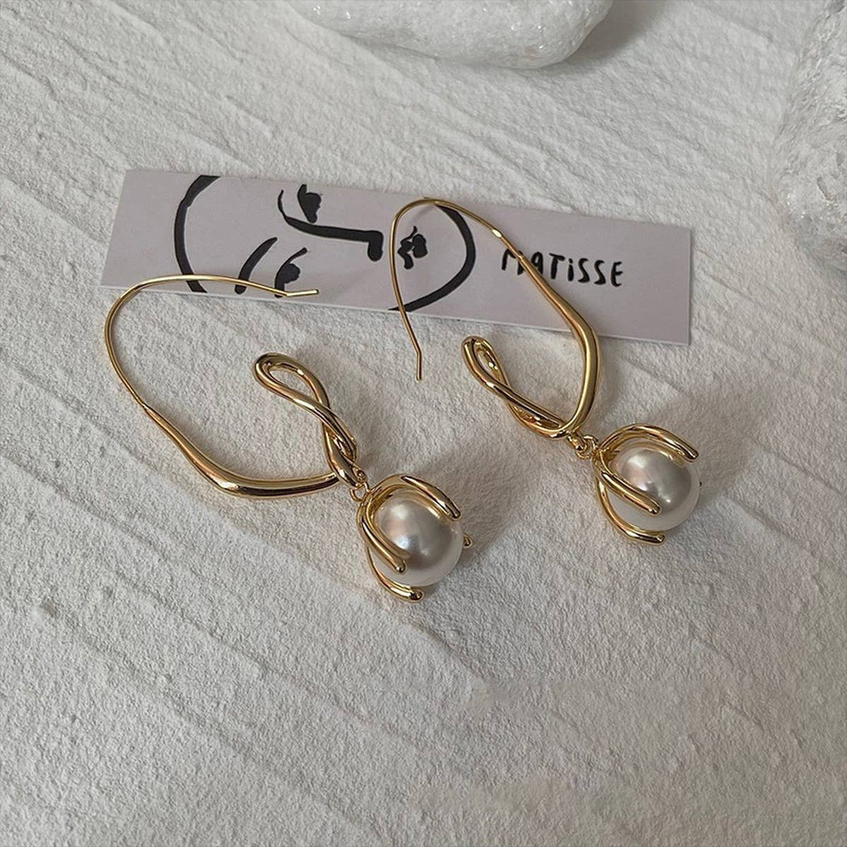 FRENCH NICHE HIGH END PEARL EARRINGS_CWAJE2186