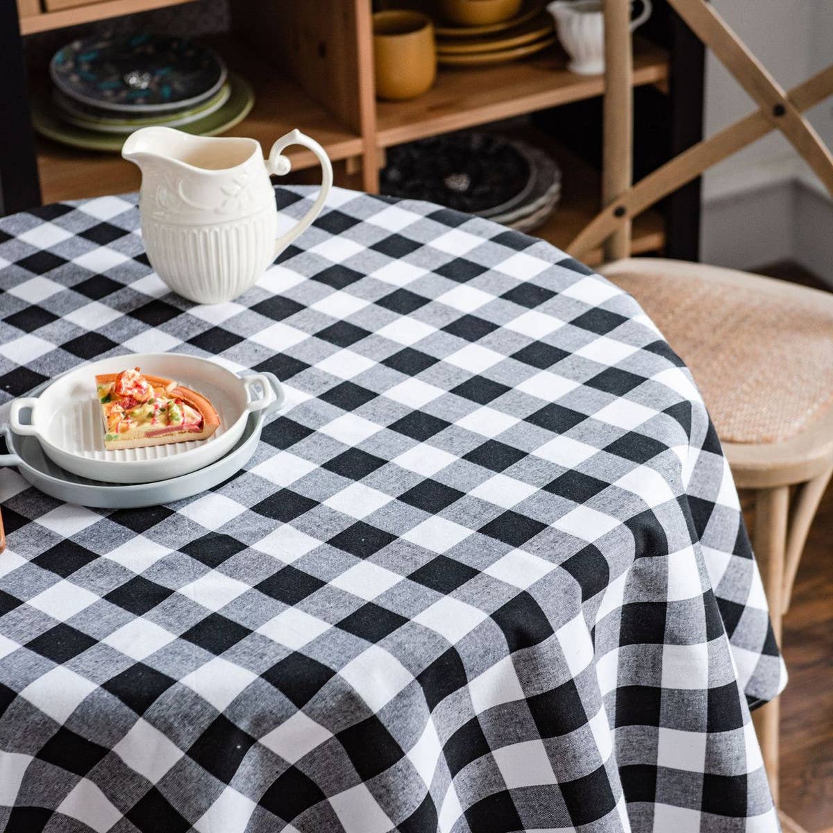 ROUND COTTON AND LINEN PLAID TABLECLOTH_CWMM0974