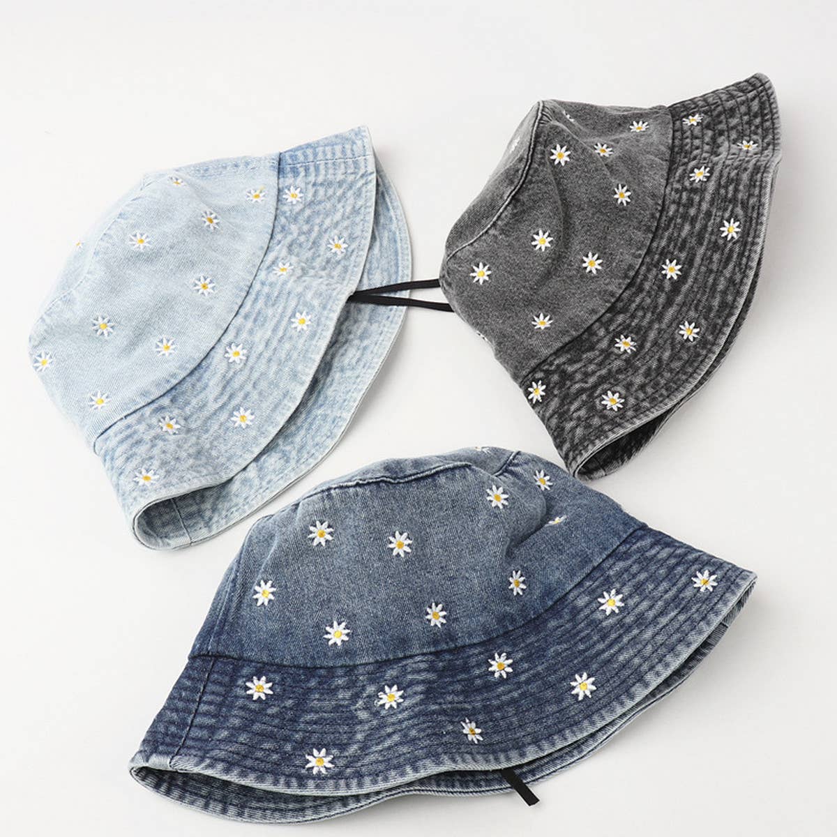 DENIM CHRYSANTHEMUM EMBROIDERED BUCKET HAT_CWAH1142