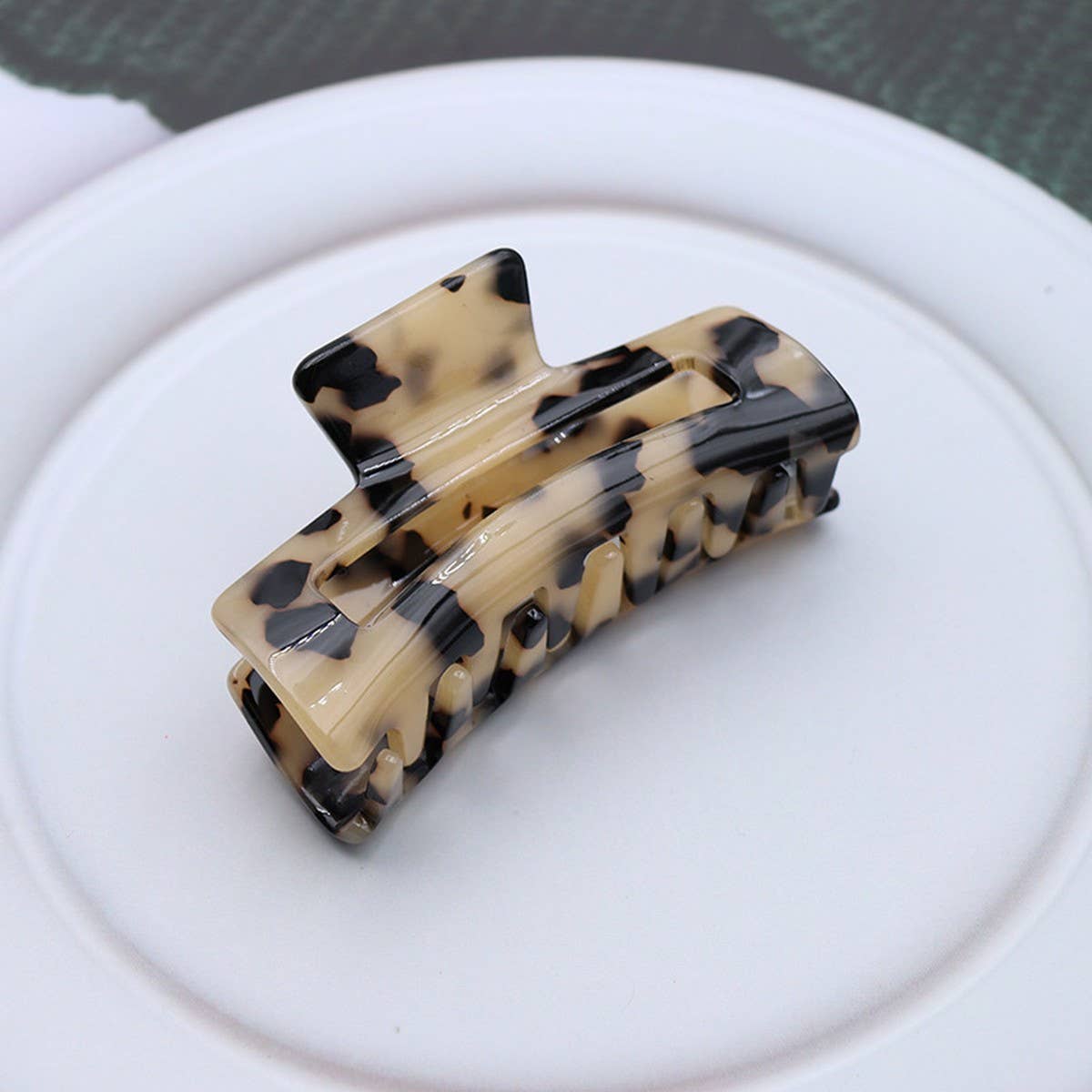 ACETATE LEOPARD HAIR CLAW HOLLOW TORTOISE CLIP_CWAHA2608