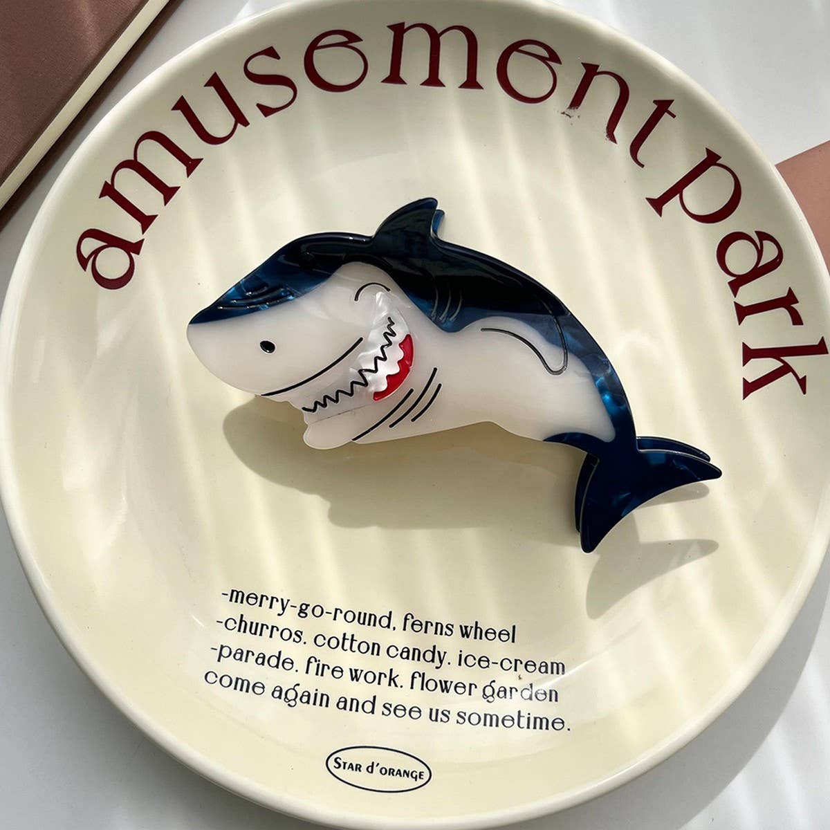 SHARK ACETATE OCEAN HAIR CLAW CLIP LARGE_CWAHA5954