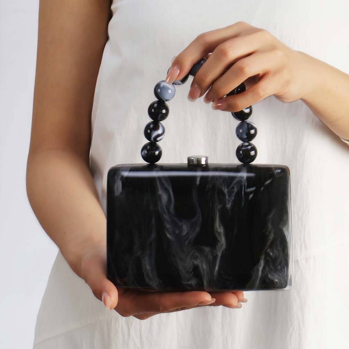 Trendy Acrylic Handbag For Elegant Evenings_Cwab5923