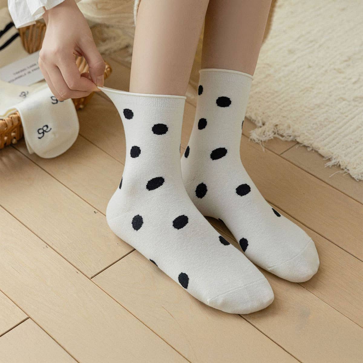 Cute Dots, Stripes,Bow Ruffle White Crew Socks_Cwms1367