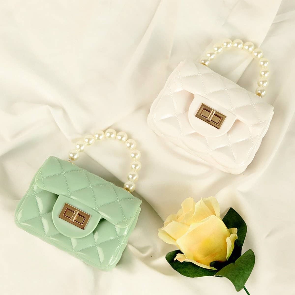 SMALL HANDBAG WITH PEARL CHAIN FOR WOMEN_CWAB1791