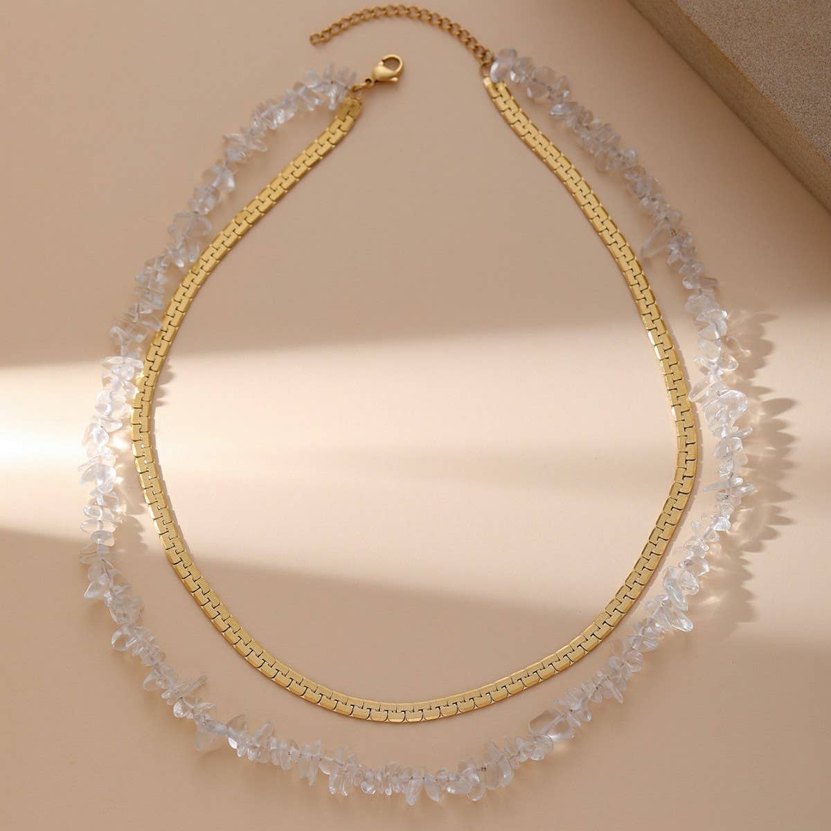 IRREGULAR TRANSPARENT CRYSTAL DOUBLE LAYER NECKLACE_CWMM3626