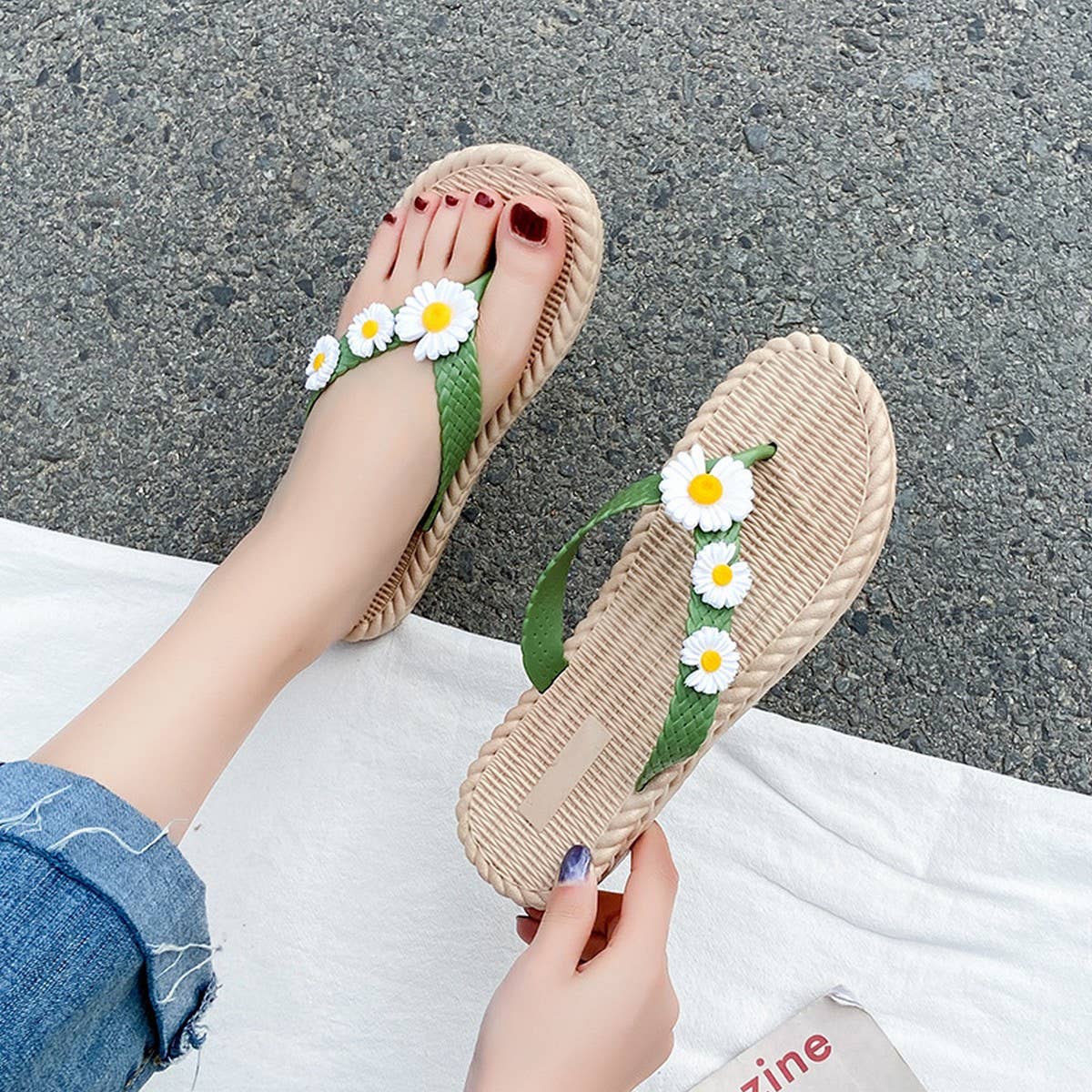 SUNFLOWER FLOWER SUMMER BEACH FLIP FLOPS_CWSHS0670