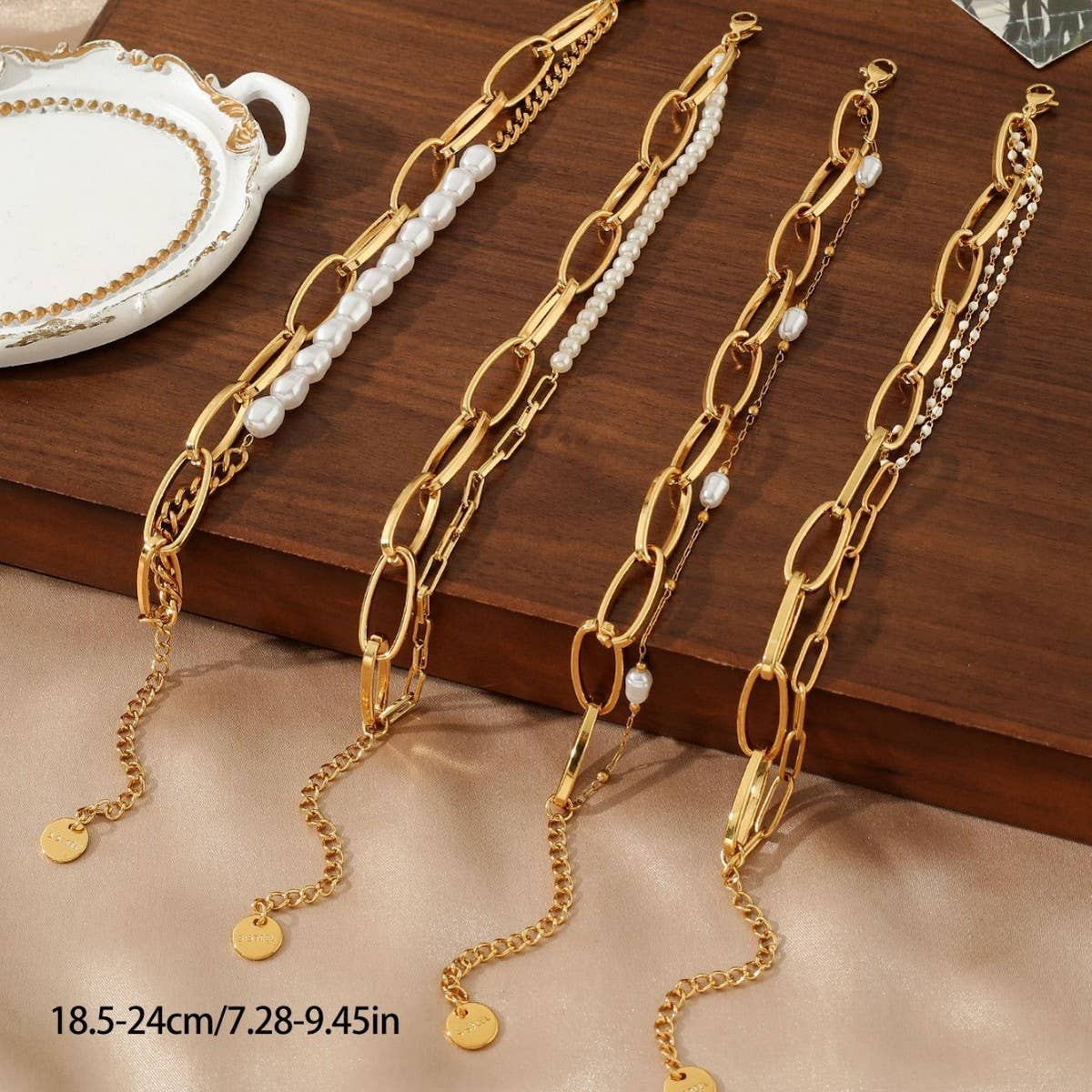 MULTI LAYER VINTAGE CHAIN PEARL BRACELET_CWMM3722