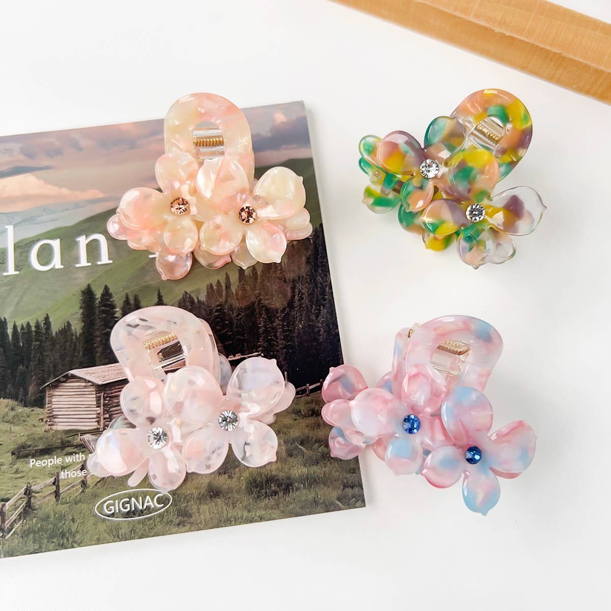 GIRLY FLOWER SMALL FRESH HAIRPIN_CWAHA1498