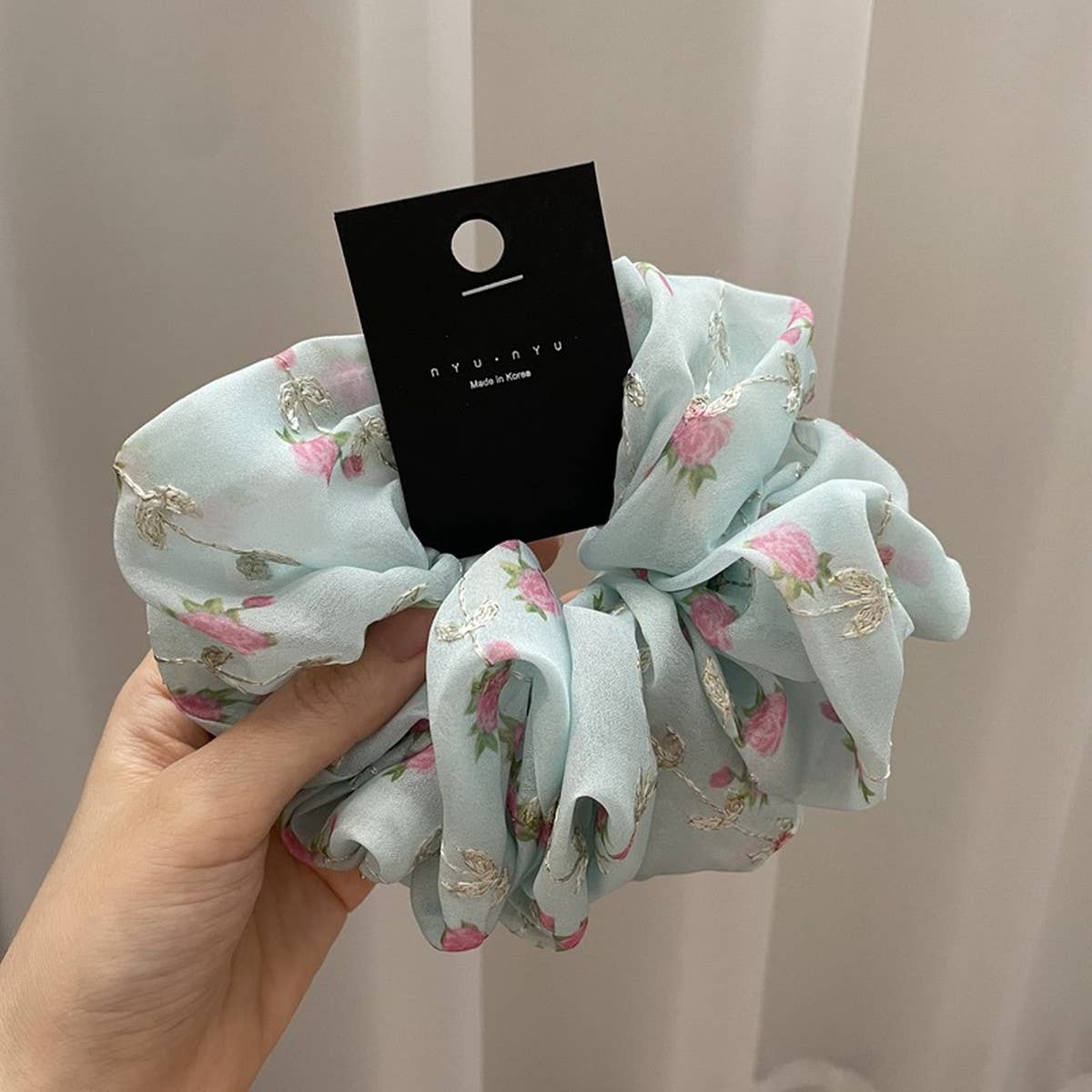 NEW EMBROIDERED FLOWERS HAIR SCRUNCHIES_CWAHA1736