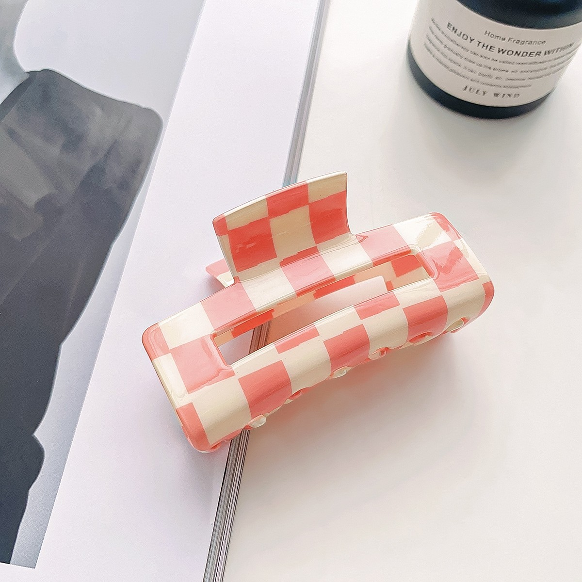 Checkerboard Hair Claw ? Candy Color Acetate Look_Cwmm10084