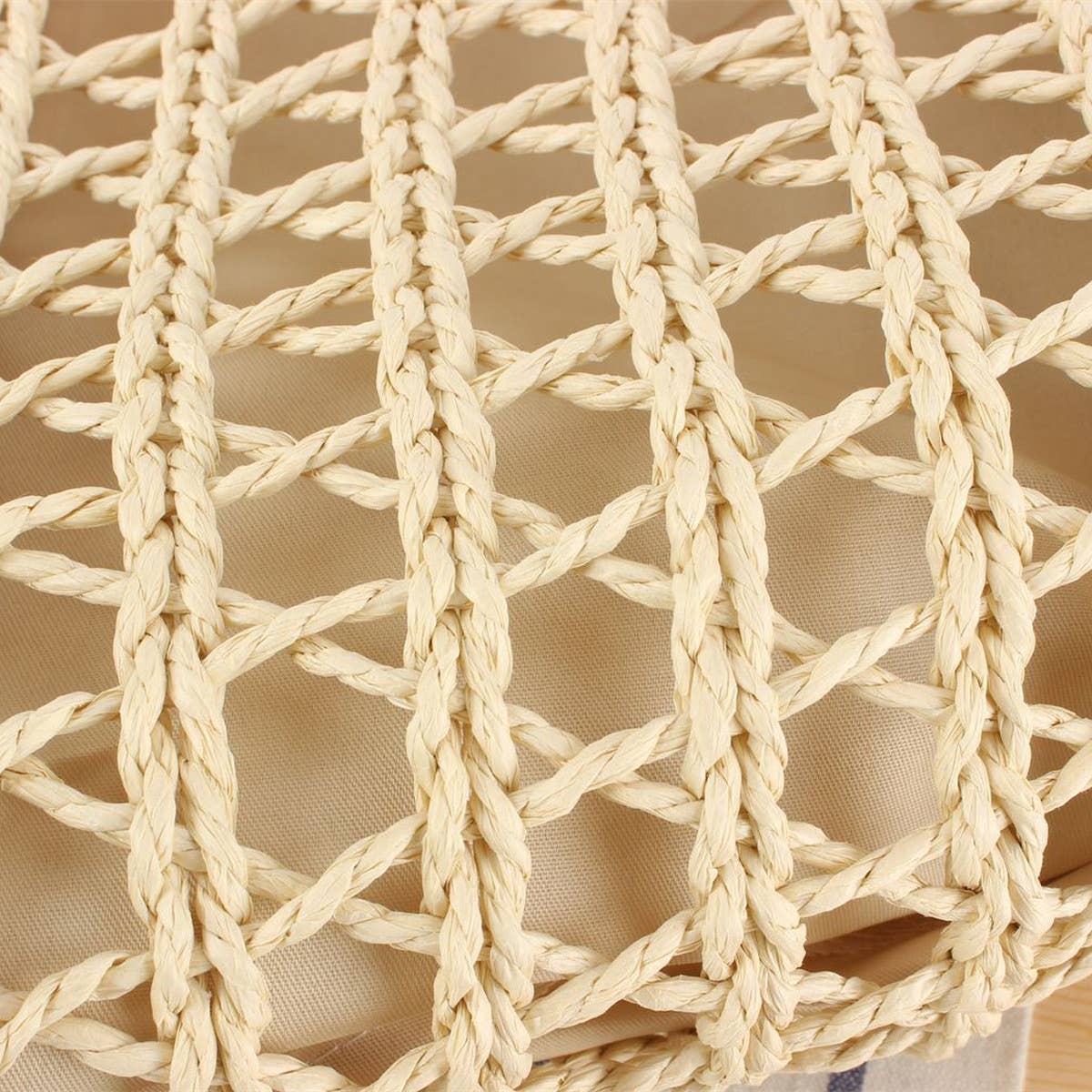 RETRO HOLLOW HANDHELD WOVEN SHOULDER BAG_CWAB2109