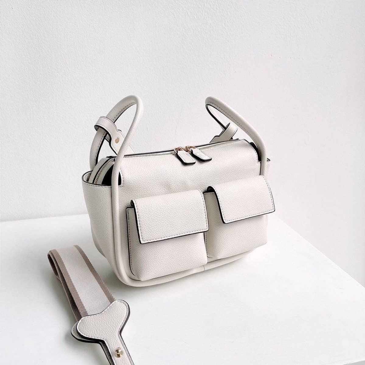 Litchi Patterned Pu Soft Leather Messenger Bag_Cwab1940