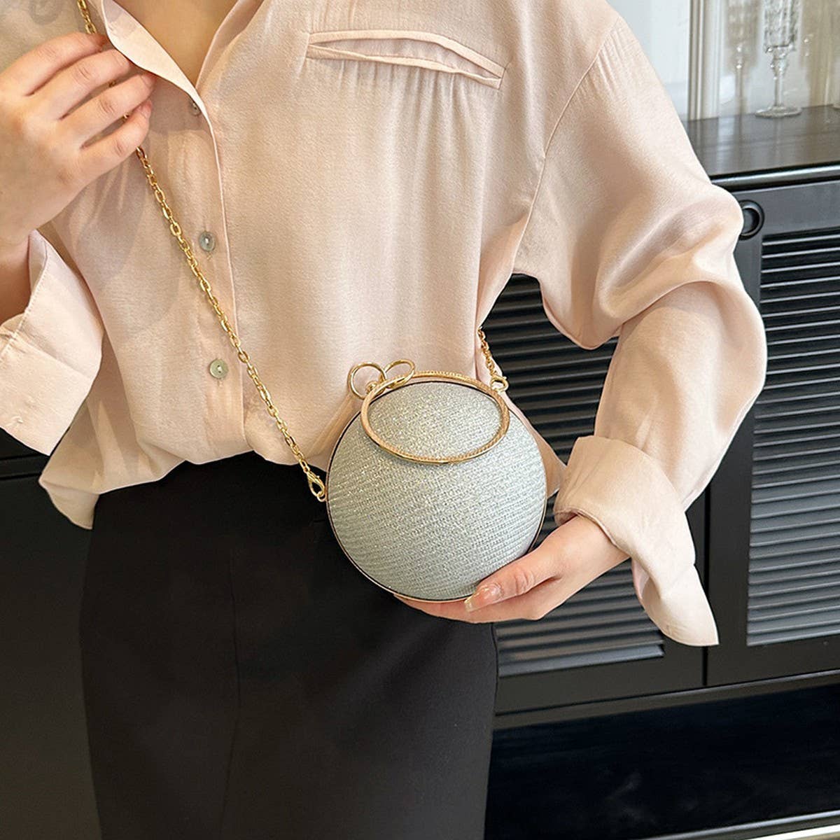 DIAMOND STUDDED SPHERICAL EVENING BAG CLUTCH _CWAB3247