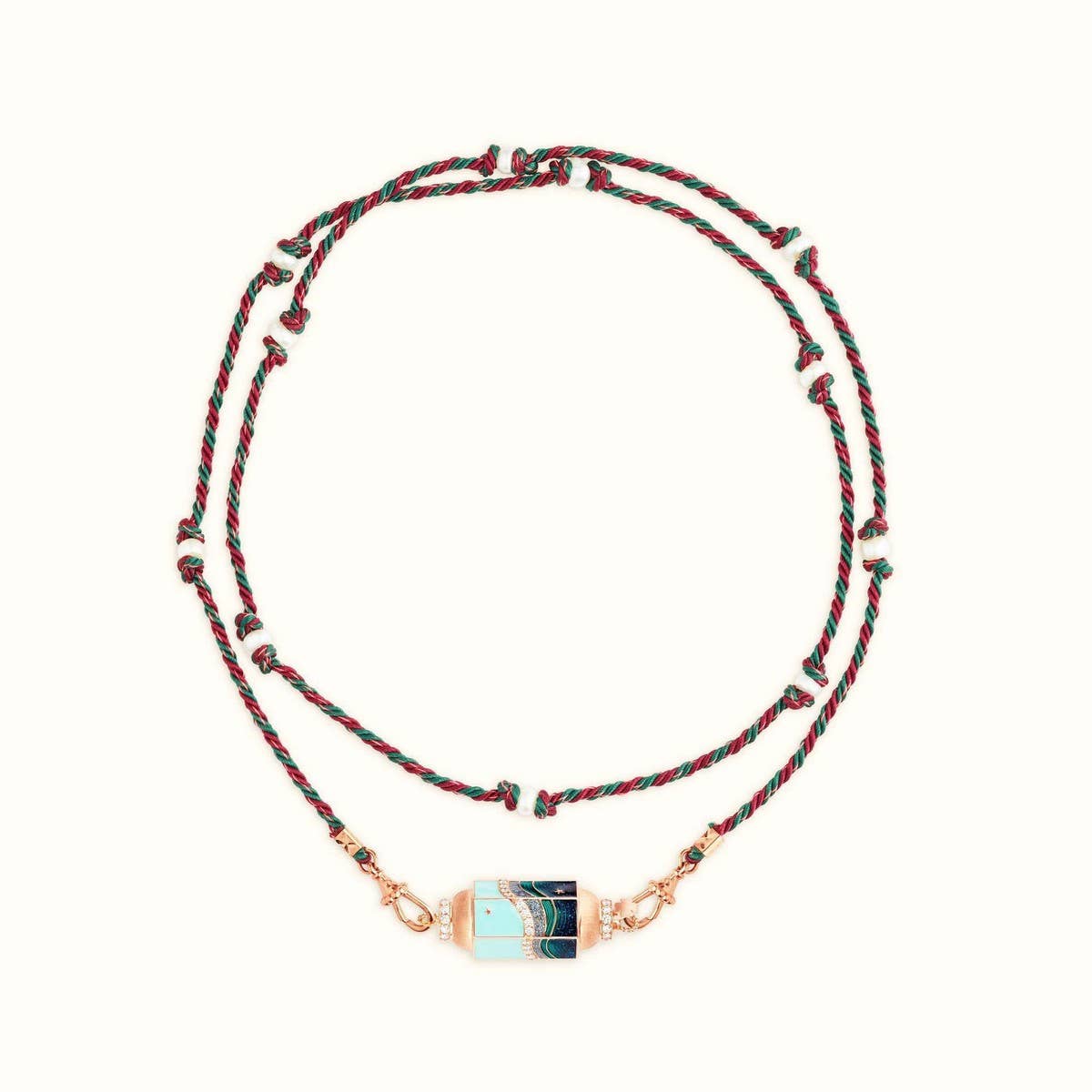 NICHE DESIGN GOLD PLATED PENDANT NECKLACE_CWMM3784