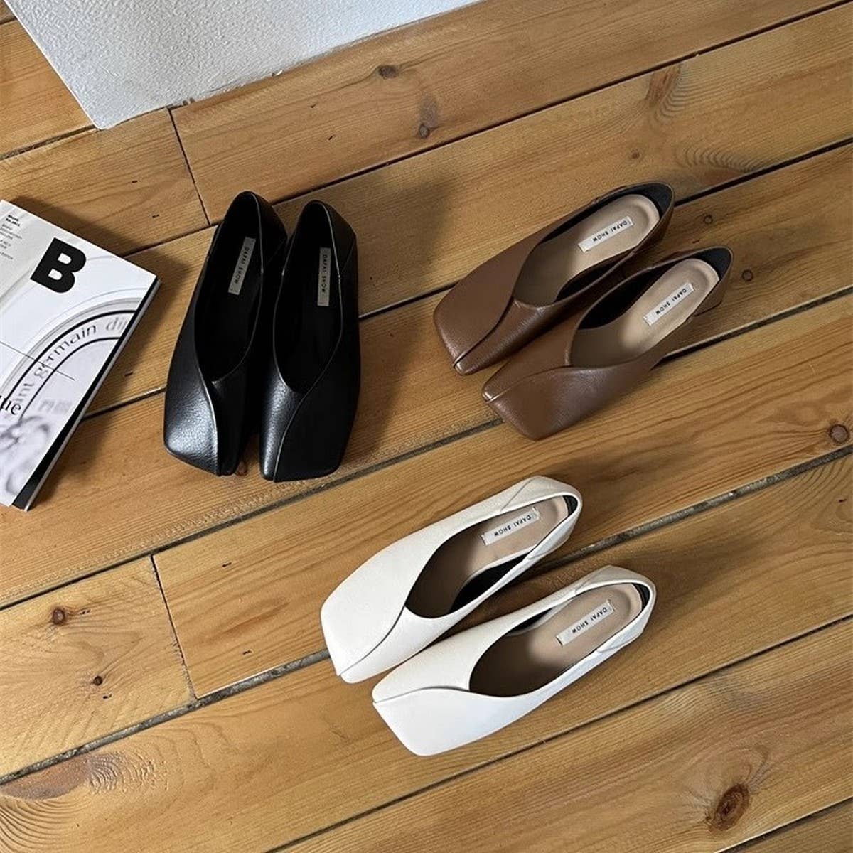 LOW HEEL SOFT SOLE MARY JANE LOAFERS_CWSHF0075