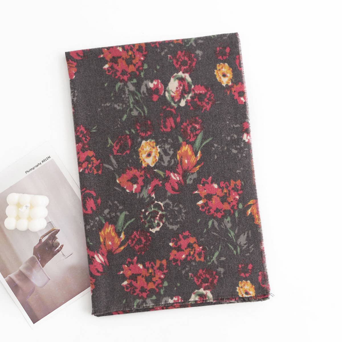 Women Retro Warm Rose Print Scarf