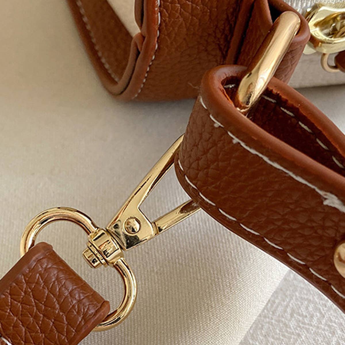 Women Contrast Armpit Shoulder Bag_Cwab1587