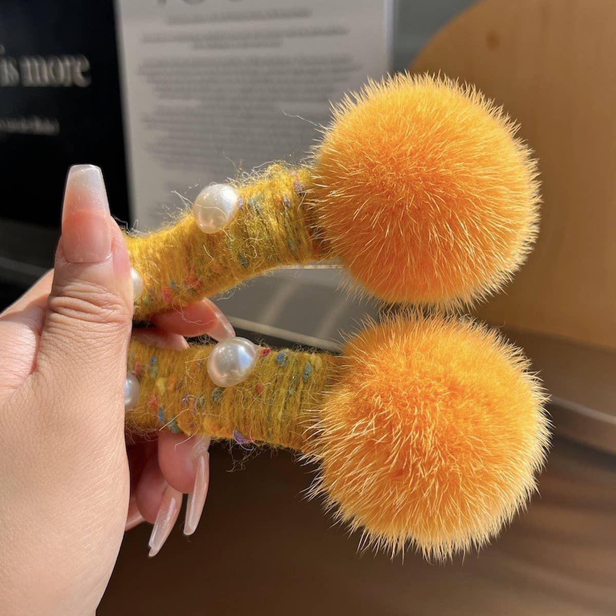 FUZZY MINK FUR BALL HAIR CLIP WINTER DUCKBILL PIN_CWMM2508