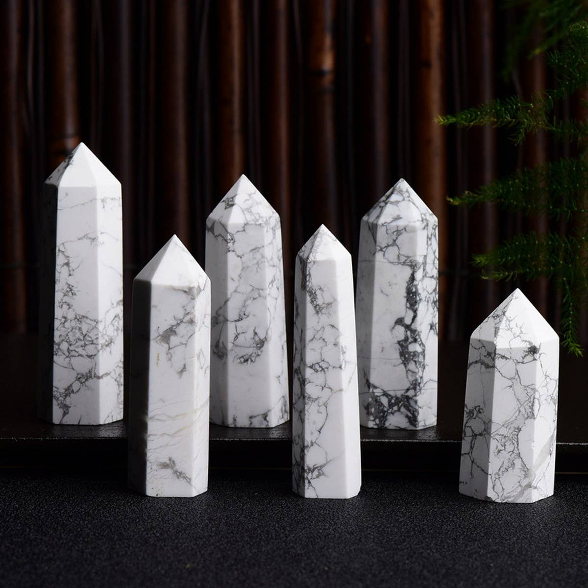 NATURAL WHITE TURQUOISE HEX CRYSTAL TOWER_CWMM8135