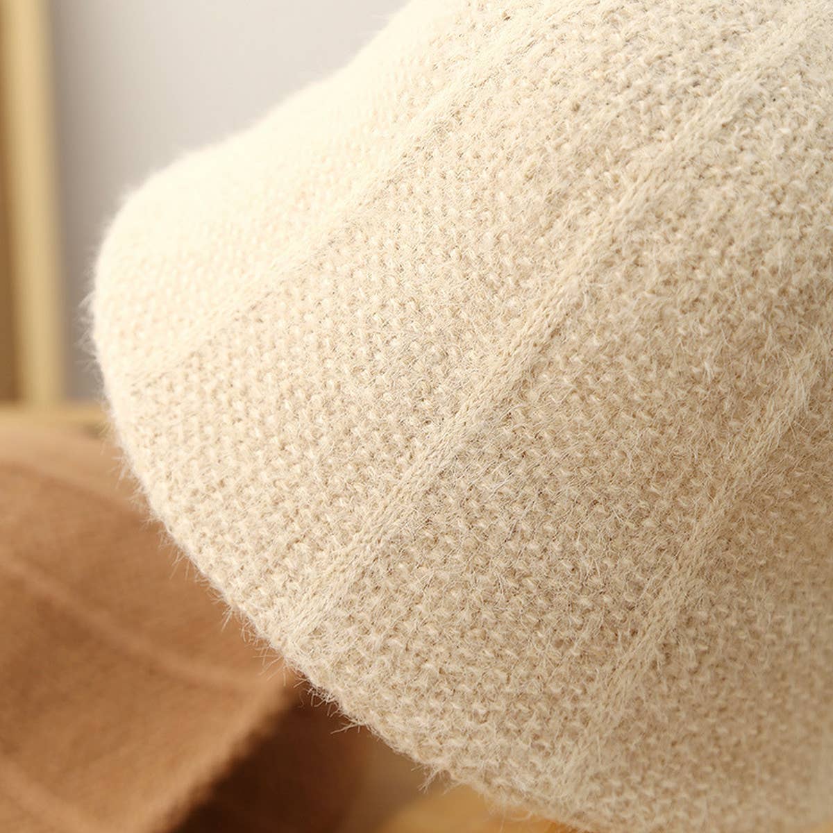 ROUND TOP NEW STRIPED PLUSH KNIT BUCKET HAT_CWAB2860