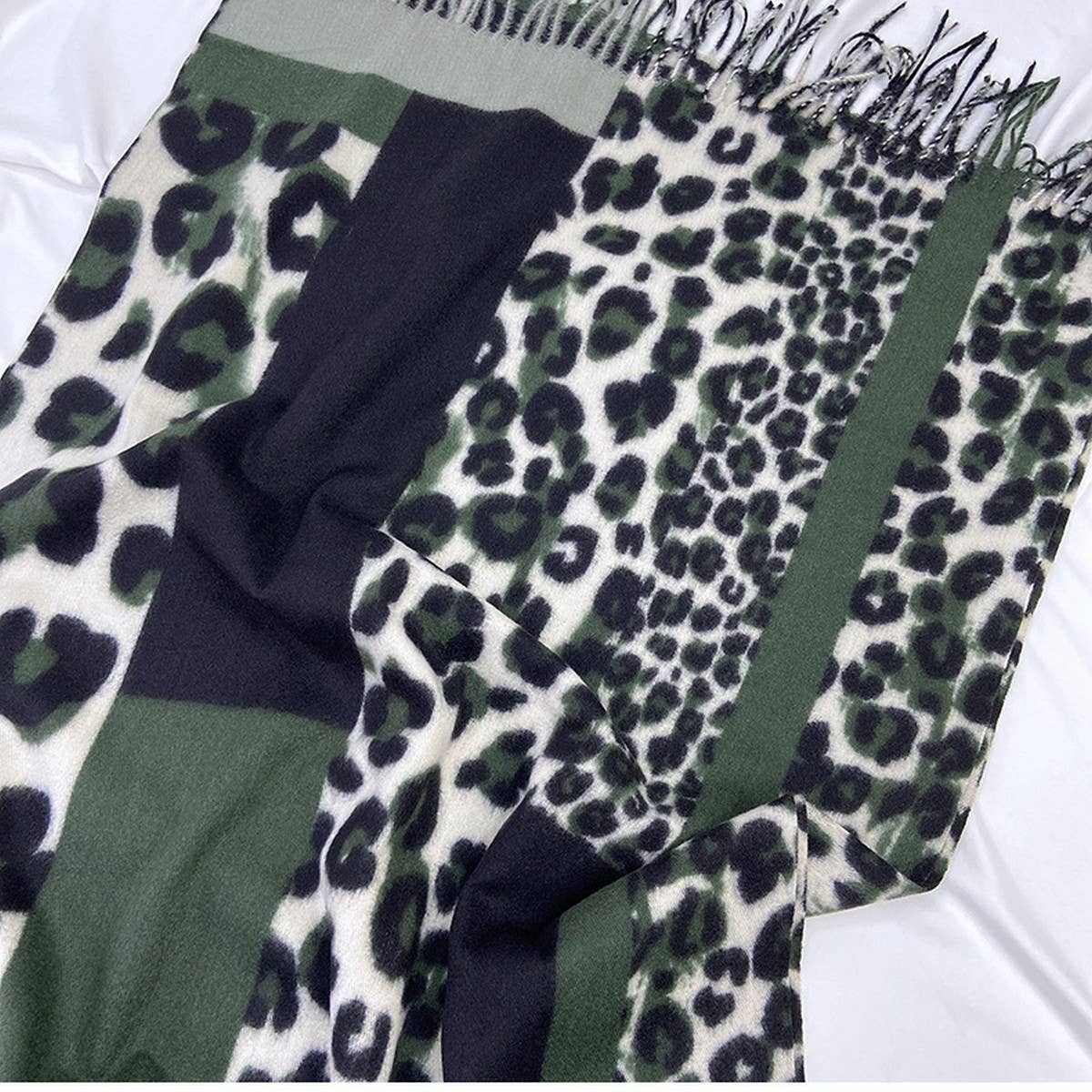 LEOPARD COLORBLOCK SCARF WARM TASSEL WINTER WRAP_CWASC1458