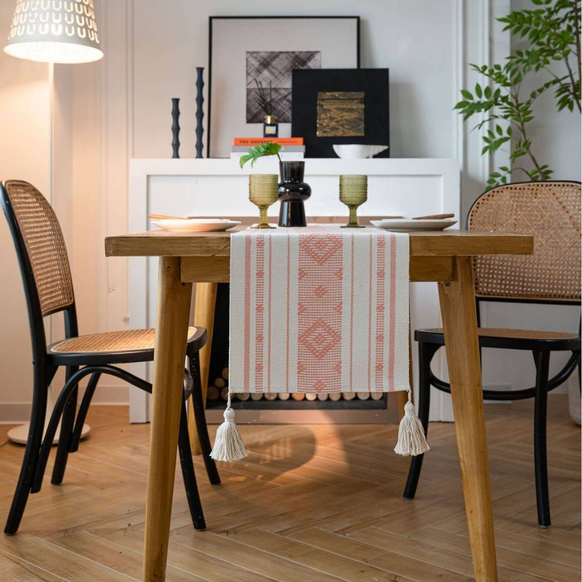 GEOMETRIC TASSEL HOLIDAY TABLE RUNNER_CWMM0994