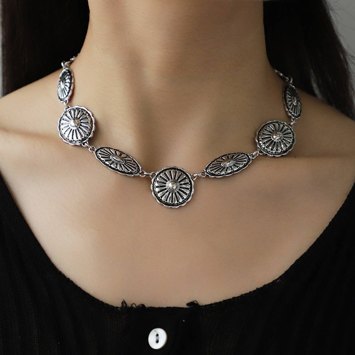 Womens High-End Fashion Earrings And Necklace Set