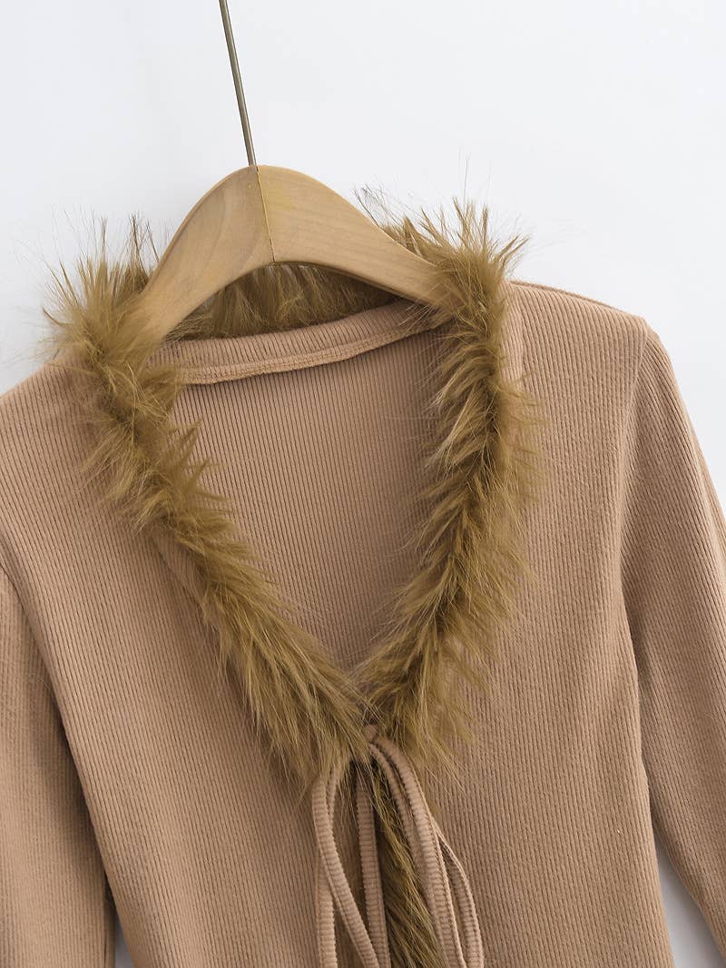 Woolly Patchwork Strap Slim-Fit V-Neck Cardigan