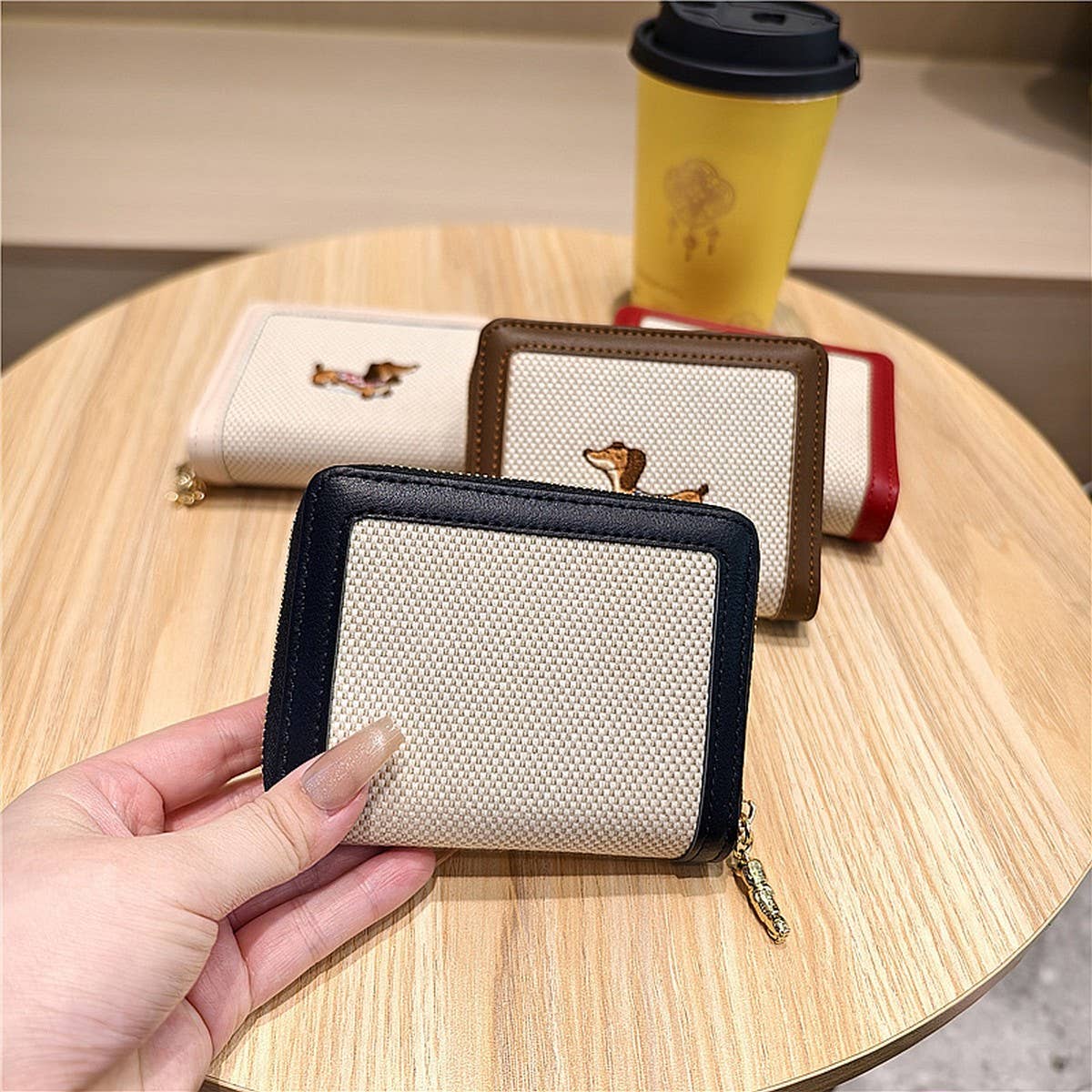 Cute Embroidered Dachshund Zip Bifold Wallet_Cwab06201