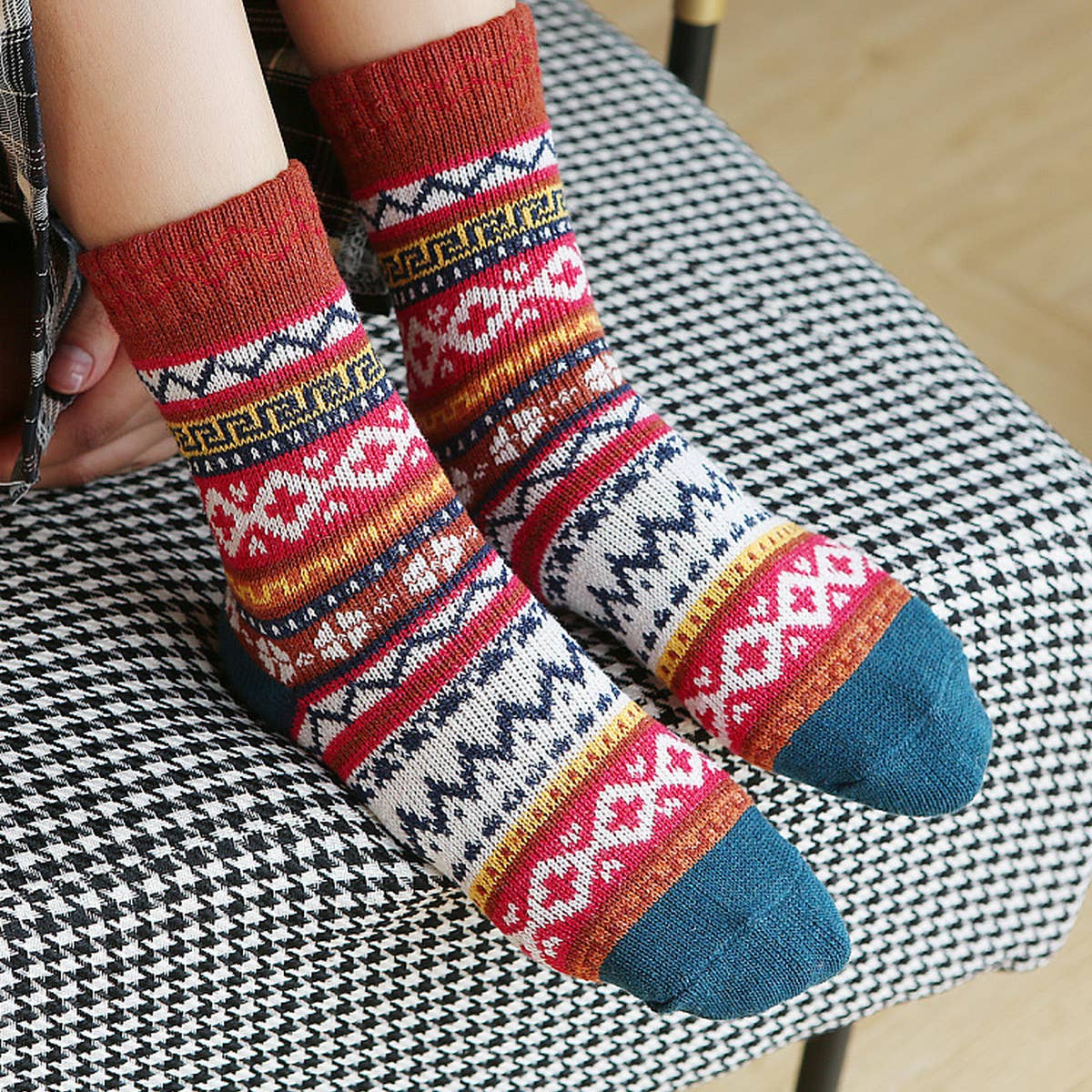 5 PCS WINTER THICKENED WARM WOOL SOCKS_CWMS0678