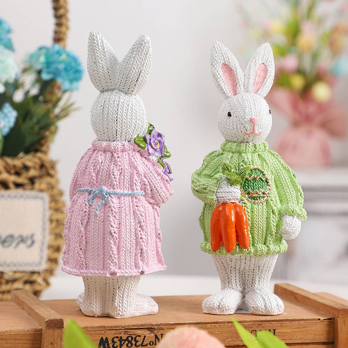 Cute Resin Easter Bunny Tabletop Decoration_Cwmm9914